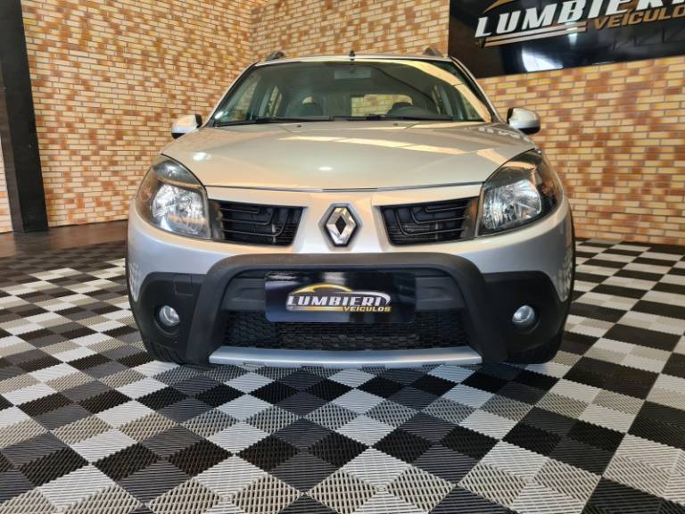 RENAULT - SANDERO - 2008/2009 - Prata - R$ 32.900,00