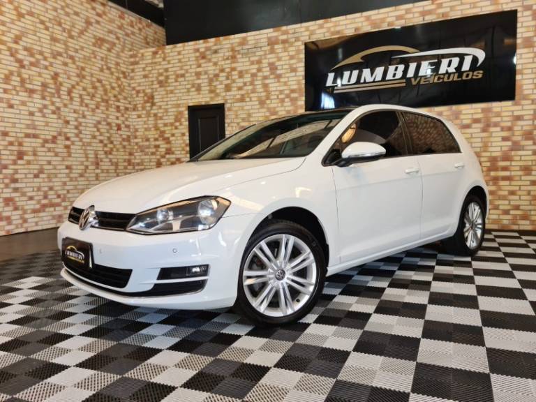 VOLKSWAGEN - GOLF - 2015/2015 - Branca - R$ 86.900,00