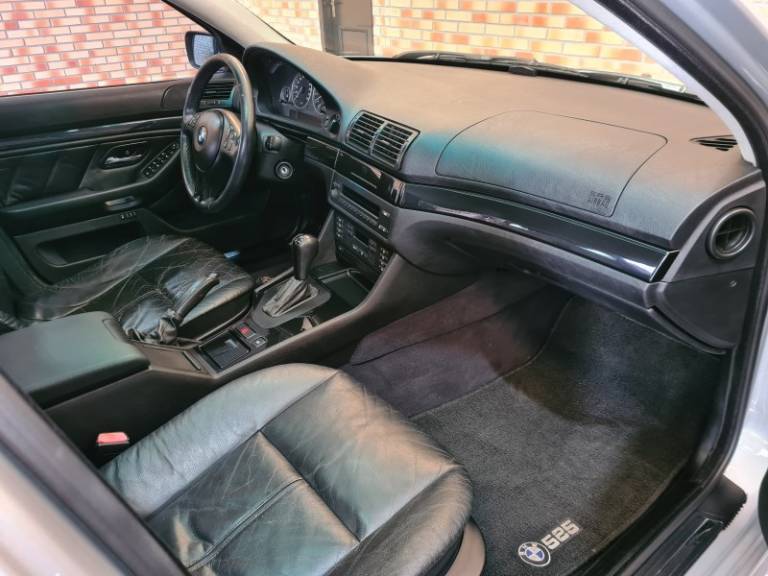 BMW - 525I - 2000/2001 - Prata - R$ 45.900,00
