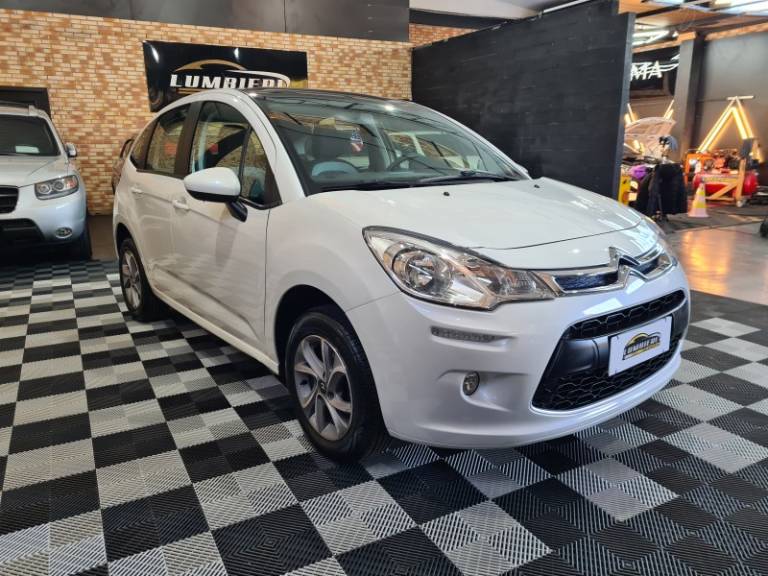 CITROËN - C3 - 2016/2017 - Branca - R$ 46.900,00
