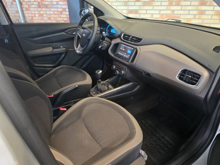 CHEVROLET - PRISMA - 2013/2014 - Prata - R$ 45.900,00