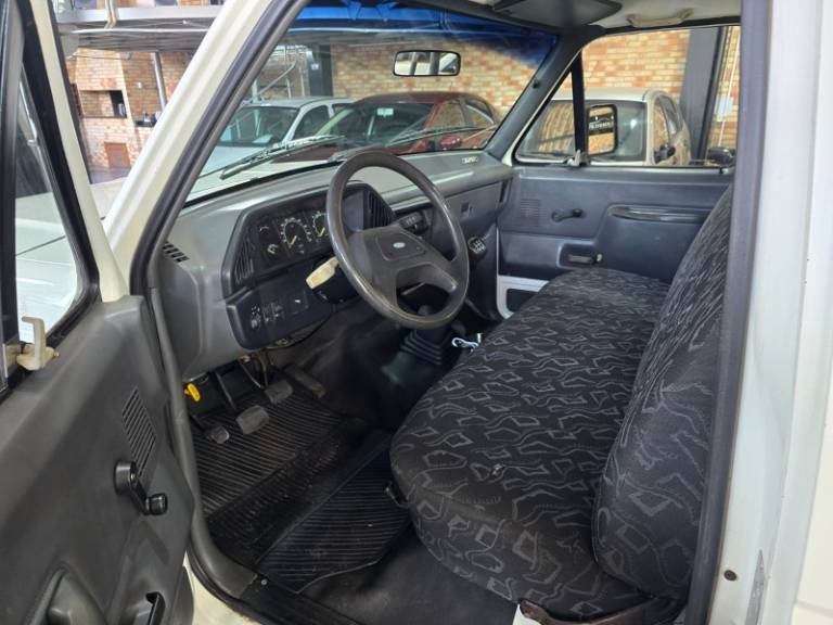 FORD - F-1000 - 1992/1993 - Branca - Sob Consulta