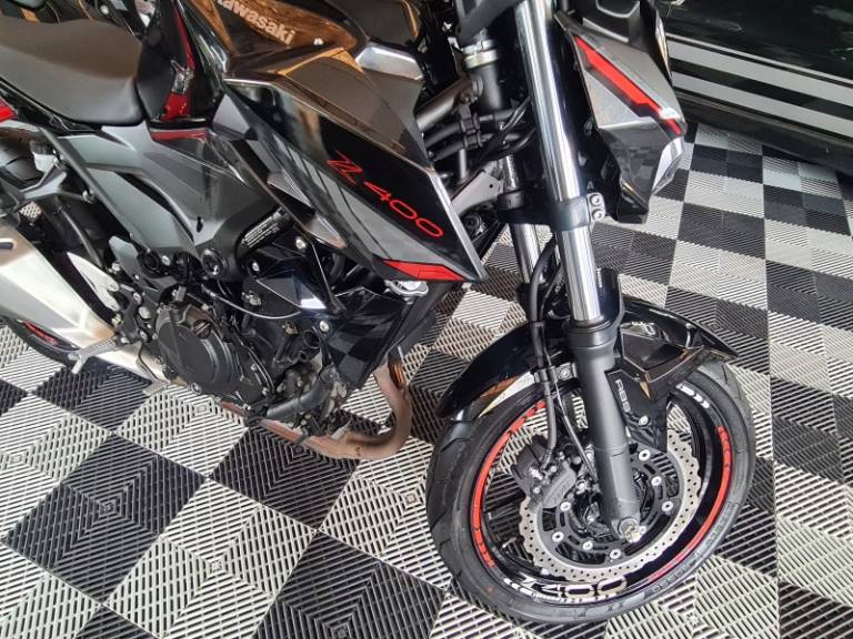 KAWASAKI - Z400 - 2024/2024 - Preta - R$ 33.900,00