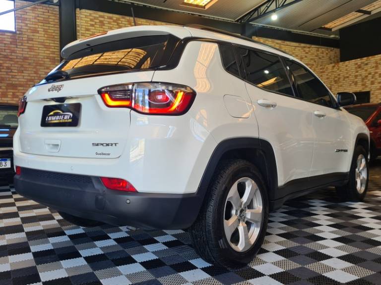 JEEP - COMPASS - 2017/2018 - Branca - R$ 91.900,00