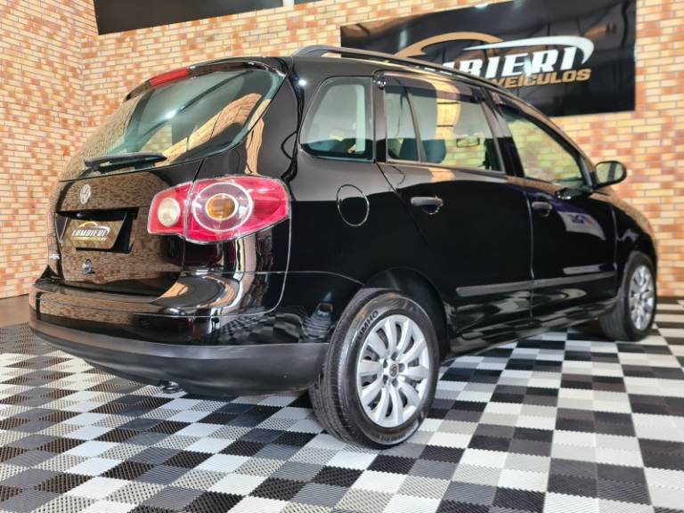 VOLKSWAGEN - SPACEFOX - 2006/2007 - Preta - R$ 32.900,00