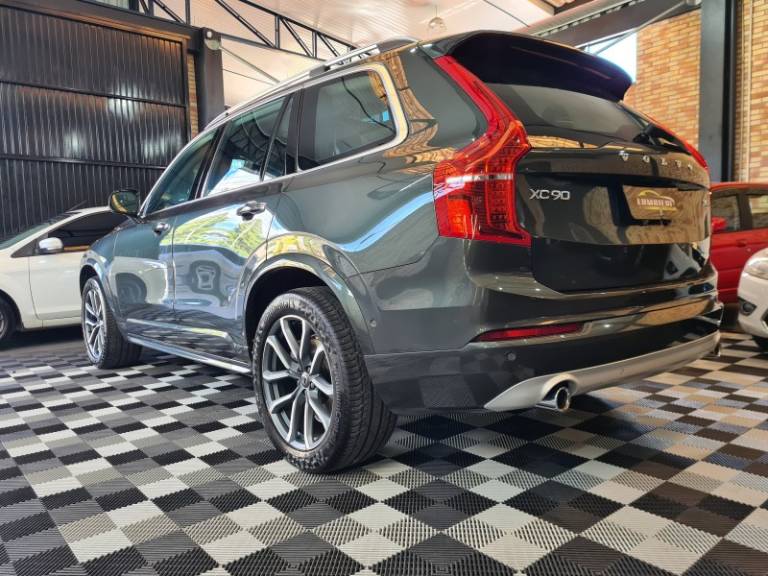 VOLVO - XC90 - 2018/2018 - Cinza - R$ 189.900,00