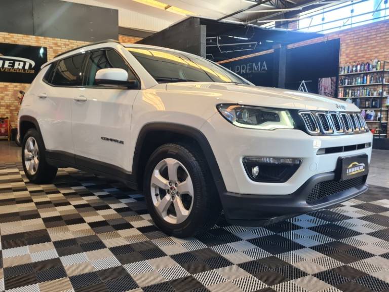 JEEP - COMPASS - 2017/2018 - Branca - R$ 91.900,00