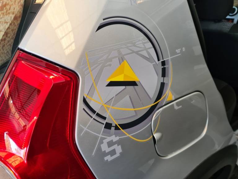 RENAULT - SANDERO - 2008/2009 - Prata - R$ 32.900,00
