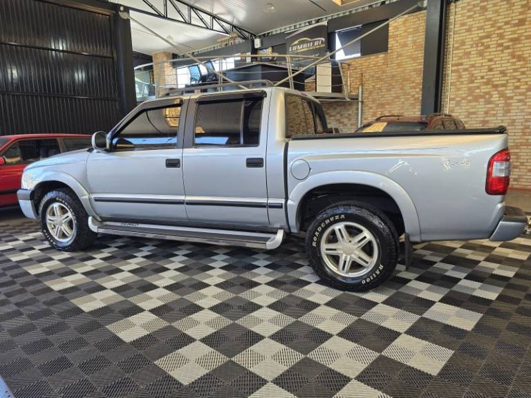 CHEVROLET - S10 - 2007/2007 - Prata - R$ 72.900,00