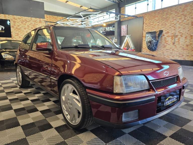 CHEVROLET - KADETT - 1993/1993 - Vermelha - R$ 49.900,00