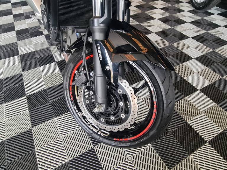 KAWASAKI - Z400 - 2024/2024 - Preta - R$ 33.900,00