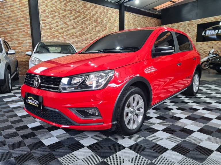 VOLKSWAGEN - GOL - 2017/2018 - Vermelha - R$ 51.900,00