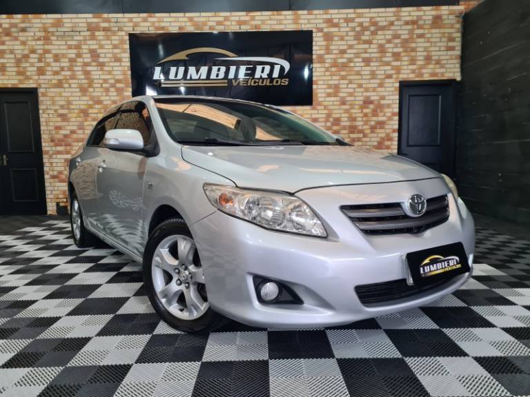 TOYOTA - COROLLA - 2008/2009 - Prata - R$ 53.900,00