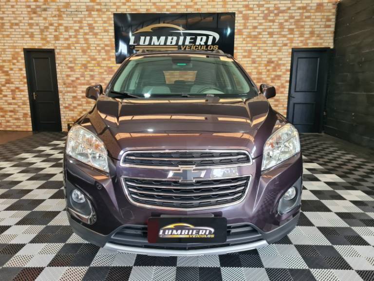 CHEVROLET - TRACKER - 2015/2016 - Roxa - R$ 77.900,00