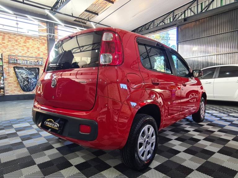 FIAT - UNO - 2011/2012 - Vermelha - R$ 29.900,00