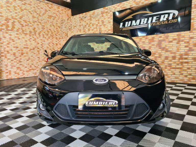 FORD - FIESTA - 2011/2011 - Preta - R$ 33.900,00