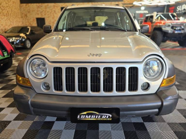 JEEP - CHEROKEE - 2007/2007 - Prata - R$ 55.900,00