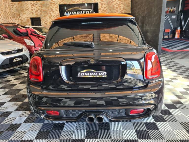 MINI - COOPER - 2016/2017 - Preta - R$ 114.900,00