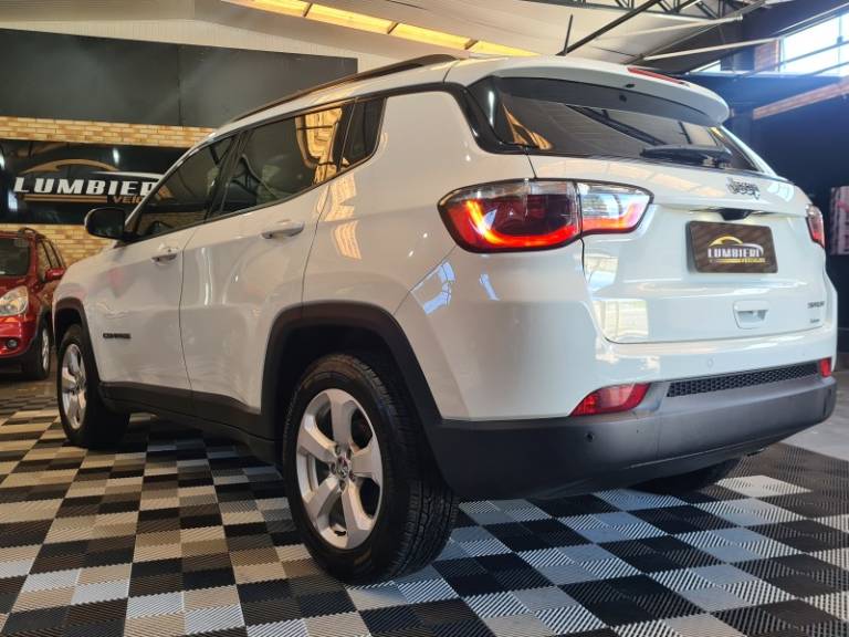 JEEP - COMPASS - 2017/2018 - Branca - R$ 91.900,00