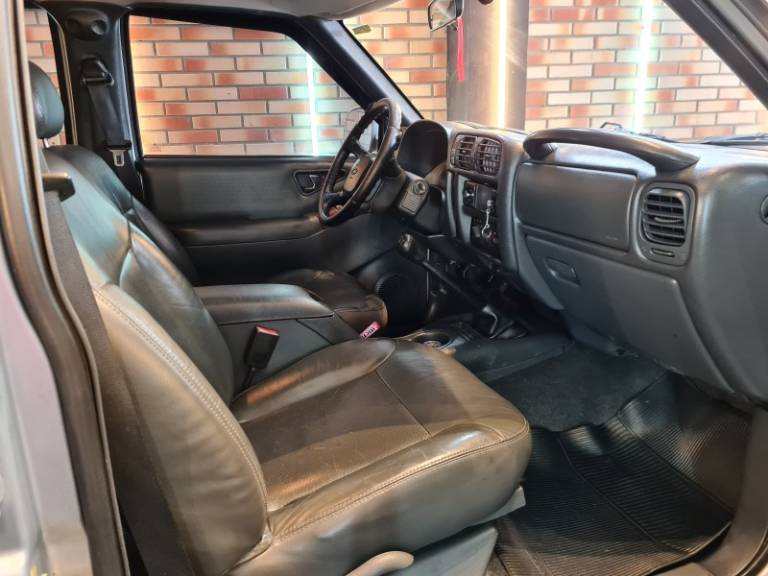 CHEVROLET - S10 - 2007/2008 - Prata - R$ 71.900,00