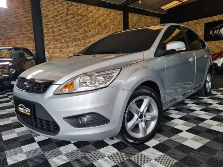 FORD - FOCUS - 2013/2013 - Prata - R$ 47.500,00