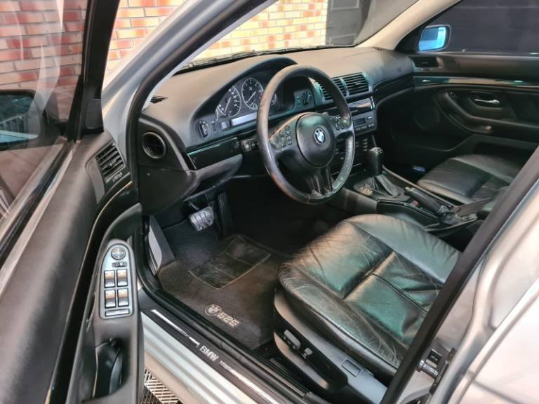 BMW - 525I - 2000/2001 - Prata - R$ 45.900,00