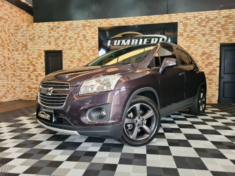 CHEVROLET - TRACKER - 2015/2016 - Roxa - R$ 78.000,00
