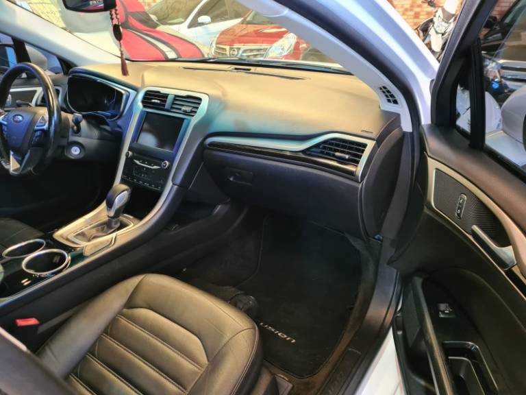 FORD - FUSION - 2013/2013 - Branca - R$ 68.900,00