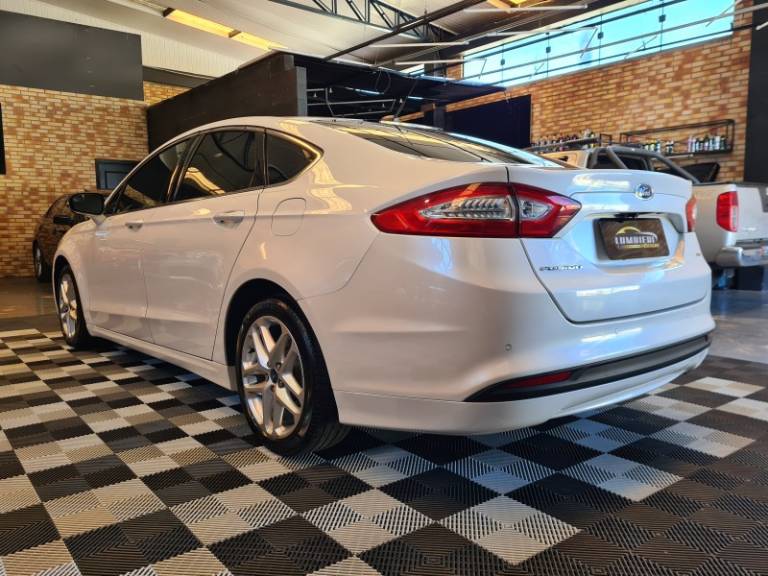 FORD - FUSION - 2013/2013 - Branca - R$ 68.900,00