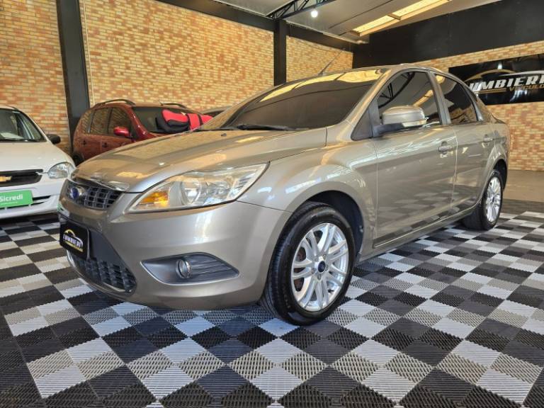FORD - FOCUS - 2009/2009 - Prata - R$ 41.900,00