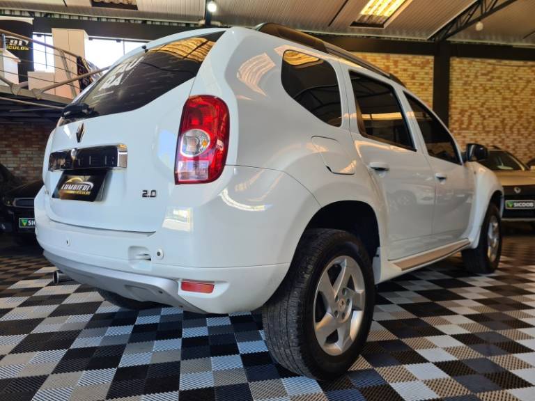 RENAULT - DUSTER - 2012/2013 - Branca - R$ 46.900,00