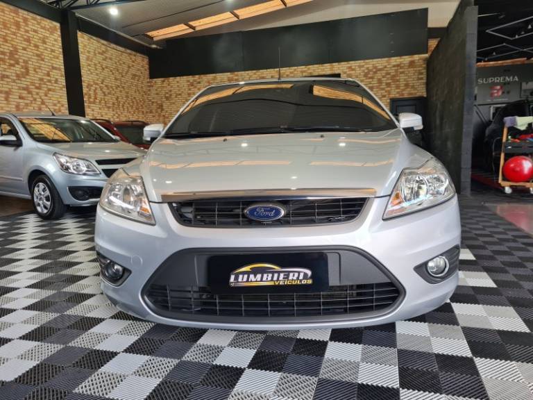 FORD - FOCUS - 2013/2013 - Prata - R$ 47.500,00