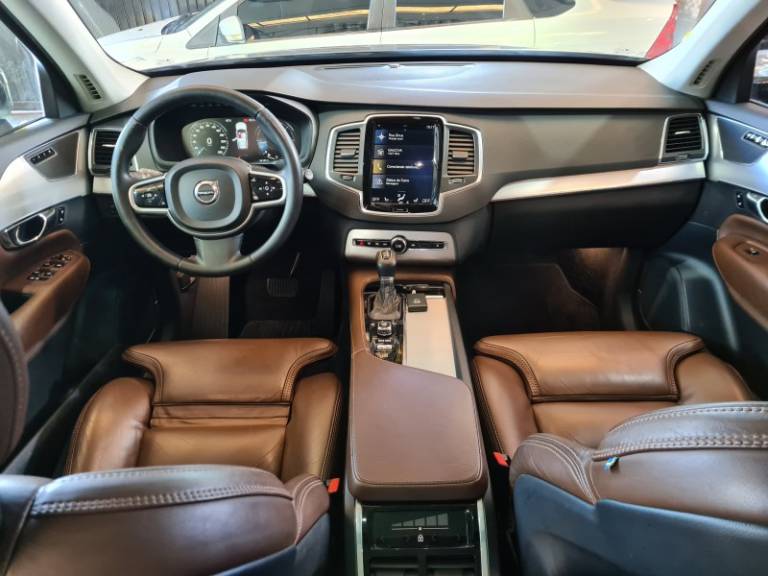 VOLVO - XC90 - 2018/2018 - Cinza - R$ 189.900,00