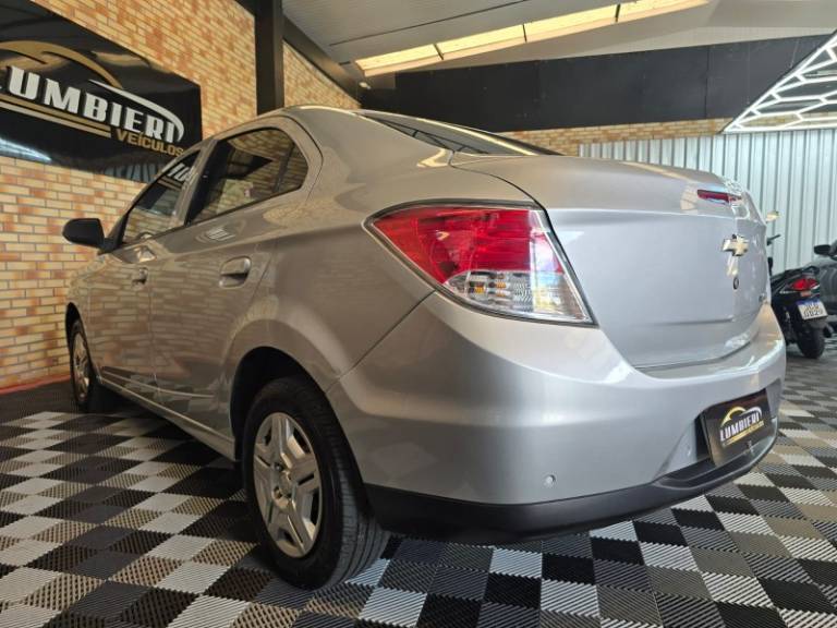 CHEVROLET - PRISMA - 2013/2014 - Prata - R$ 45.900,00