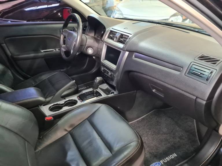 FORD - FUSION - 2009/2010 - Preta - R$ 54.500,00