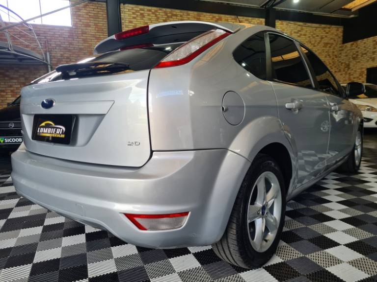 FORD - FOCUS - 2013/2013 - Prata - R$ 47.500,00
