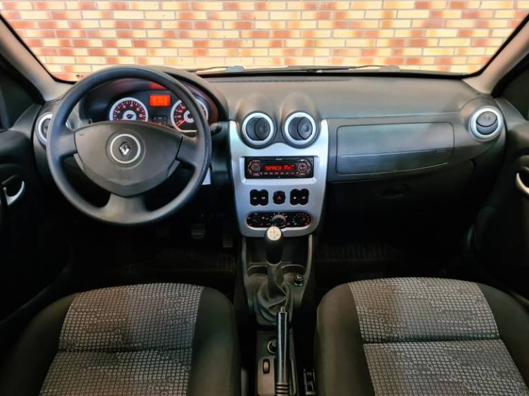 RENAULT - SANDERO - 2008/2009 - Prata - R$ 32.900,00