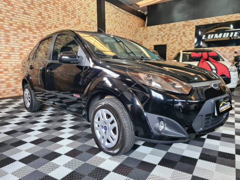 FORD - FIESTA - 2011/2011 - Preta - R$ 33.900,00