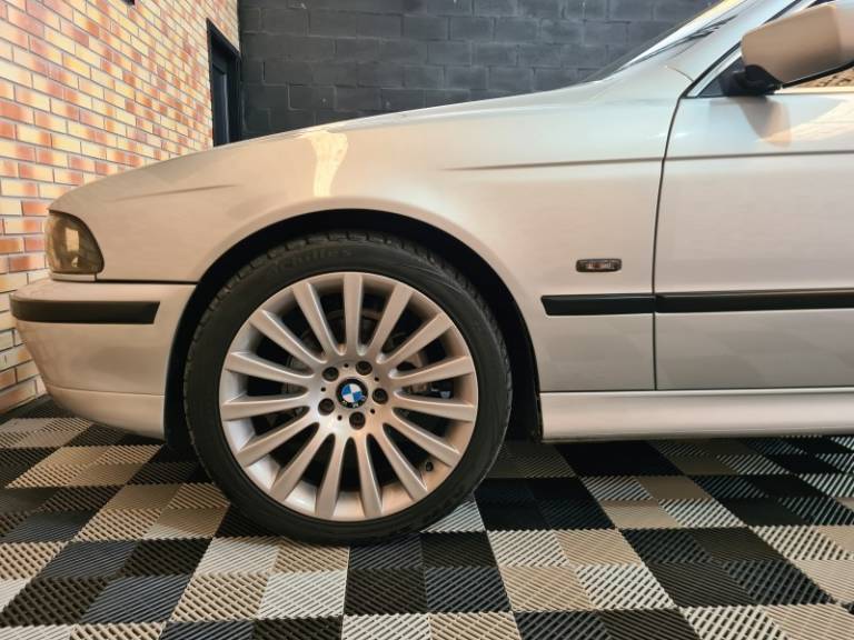 BMW - 525I - 2000/2001 - Prata - R$ 45.900,00