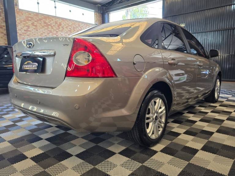 FORD - FOCUS - 2009/2009 - Prata - R$ 41.900,00