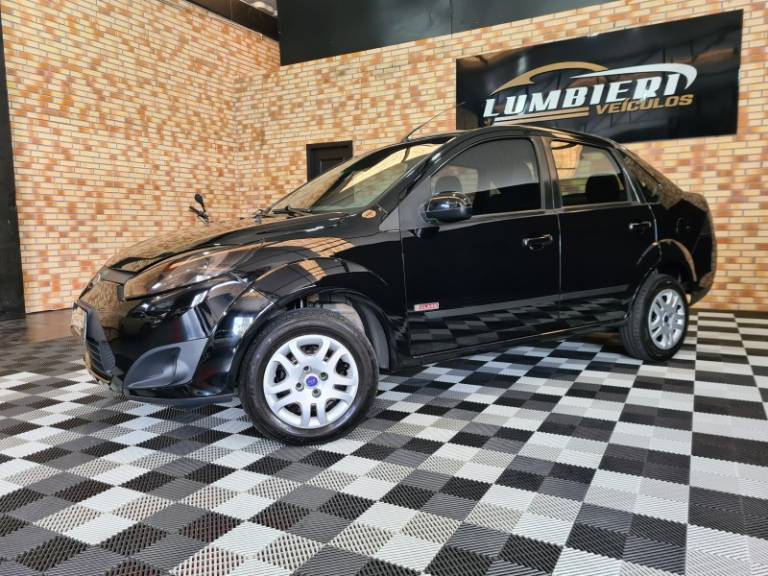 FORD - FIESTA - 2011/2011 - Preta - R$ 33.900,00