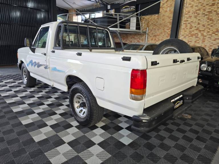 FORD - F-1000 - 1992/1993 - Branca - Sob Consulta