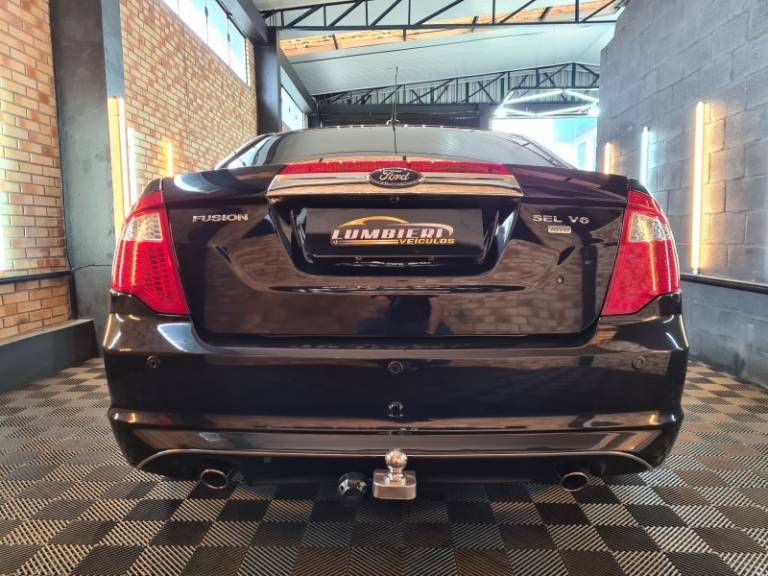 FORD - FUSION - 2009/2010 - Preta - R$ 54.500,00